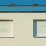 Il materiale delle tapparelle che divide di più, quale scegliere tra PVC o alluminio?