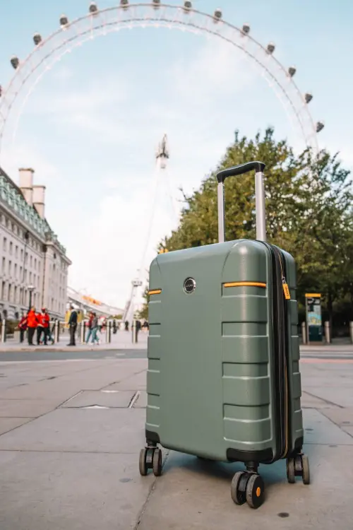 Quanti italiani ci sono all'estero? Perché i giovani continuano a emigrare