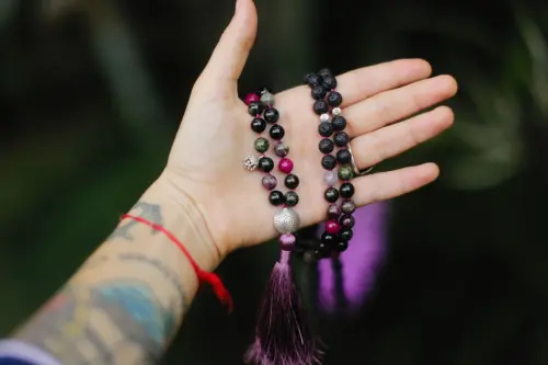 Mantra: significato, origine e uso nella pratica